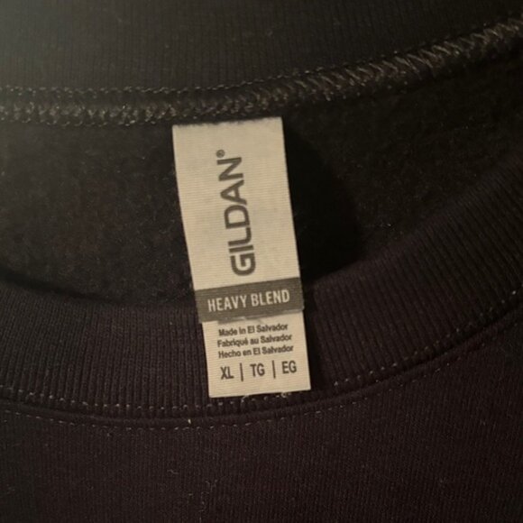 Gildan Heavy Blend Black Sweatshirt - Picture 2 of 3